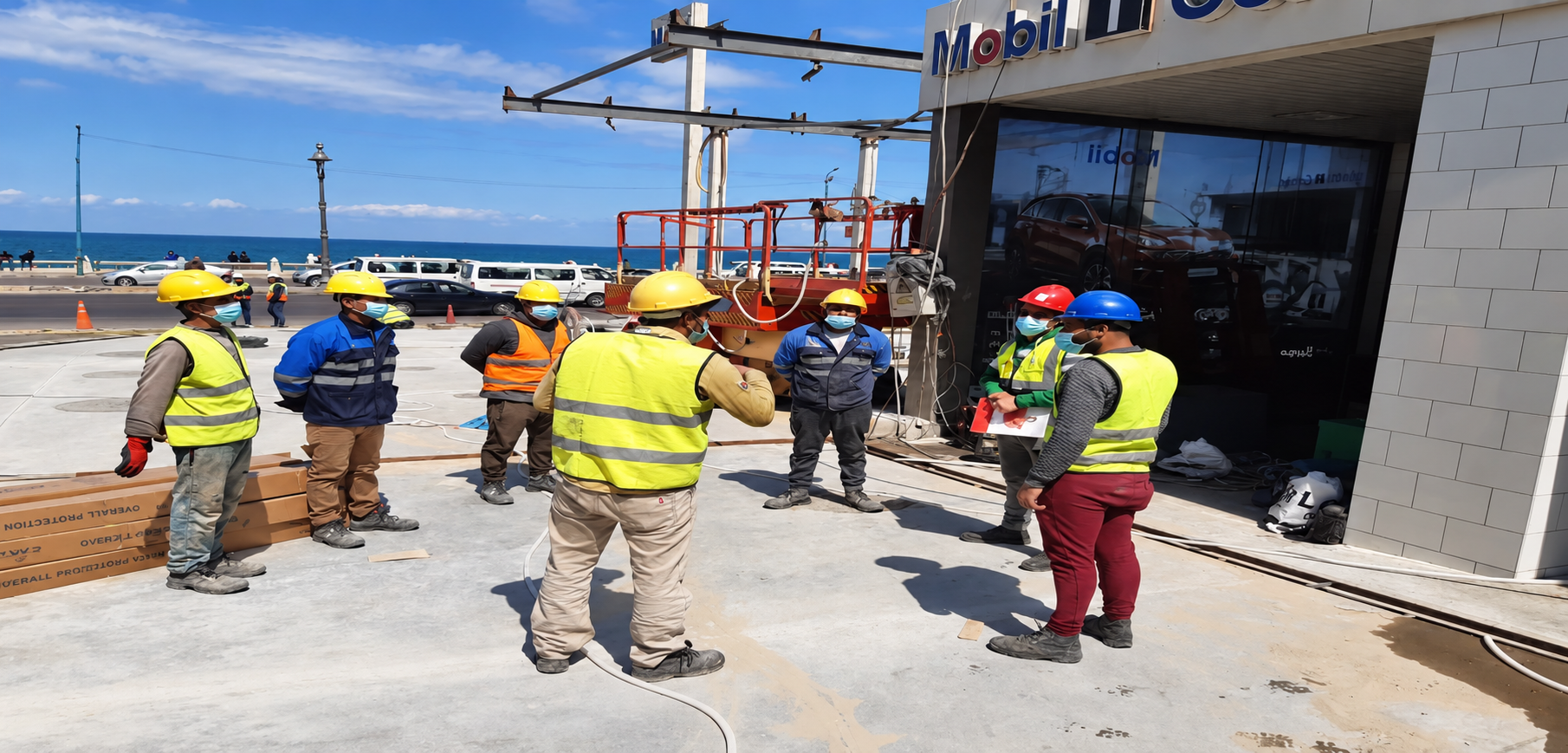 Team briefing on site