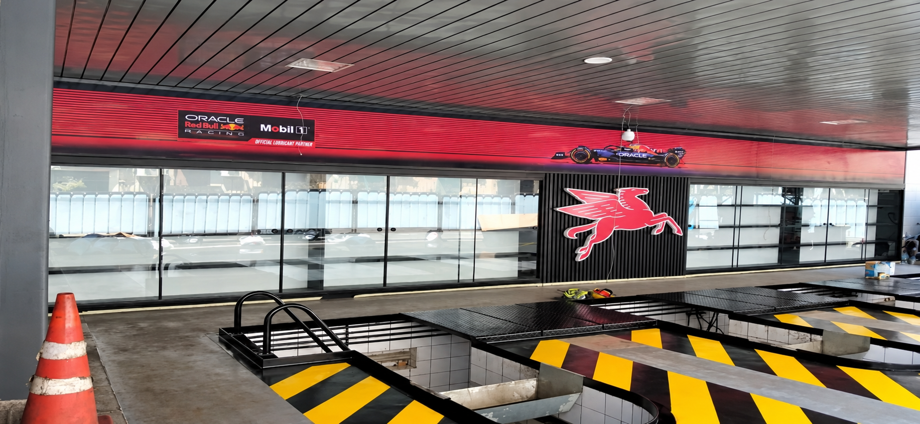 Mobil 1 Center — photograph 4